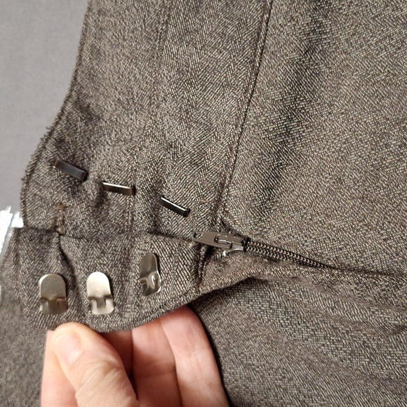 AMY WEAR SIZE 5 - Picture 3 of 8